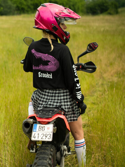 Crooked Crocodile Black